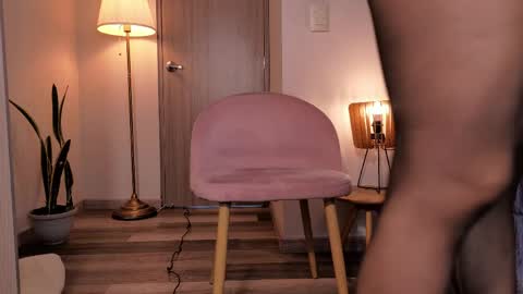 Snapshot of katheriine_saenz22 chatting on 06-03-26, 03:39 Kathee Saenz online show from 06-03-26, 03:39