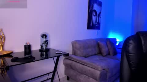 Snapshot of katherin_mons chatting on 02-19-25, 10:42 KATHERIN MONS online show from 02-19-25, 10:42