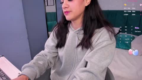 Snapshot of katherin_smith_ chatting on 12-10-24, 04:13 kathe online show from 12-10-24, 04:13