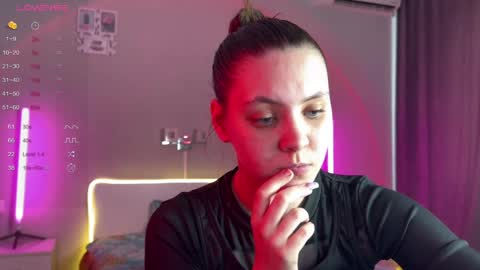 Snapshot of katherine__ross chatting on 05-05-26, 02:25 katherine__ross online show from 05-05-26, 02:25