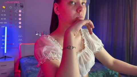 Snapshot of katherine__ross chatting on 05-15-26, 10:33 katherine__ross online show from 05-15-26, 10:33
