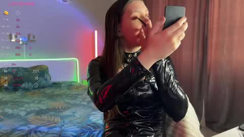 Snapshot of katherine__ross chatting on 06-01-26, 09:55 katherine__ross online show from 06-01-26, 09:55