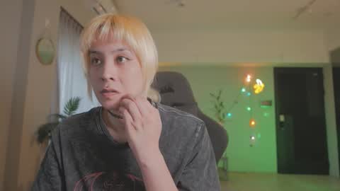 Snapshot of katherynlin chatting on 03-12-26, 10:38 Kathy online show from 03-12-26, 10:38