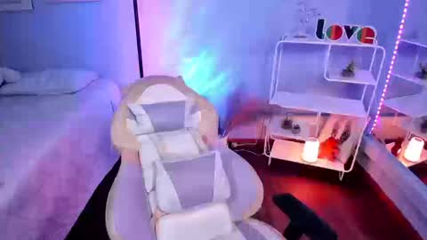 Snapshot of kathia_saenz chatting on 09-27-25, 04:17 Kathia online show from 09-27-25, 04:17