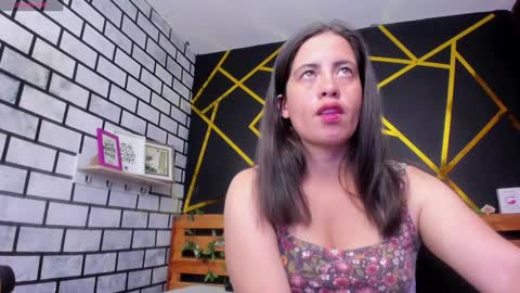 Snapshot of kathina_giraldo chatting on 01-15-25, 03:39 Paola online show from 01-15-25, 03:39