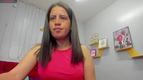Snapshot of kathina_giraldo chatting on 01-24-25, 12:41 Paola online show from 01-24-25, 12:41