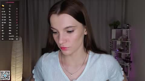 Lola online show from 01-19-26, 04:05