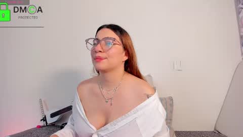 Snapshot of kathryn0 chatting on 06-24-26, 03:27 Kay online show from 06-24-26, 03:27