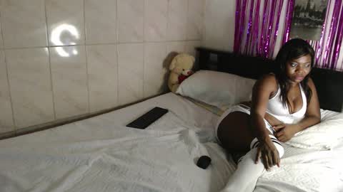 Snapshot of kathy_brand chatting on 11-13-25, 10:19 kathy brand online show from 11-13-25, 10:19