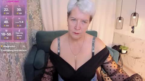 Snapshot of kathy_sunn chatting on 05-14-26, 01:29 Kathy online show from 05-14-26, 01:29