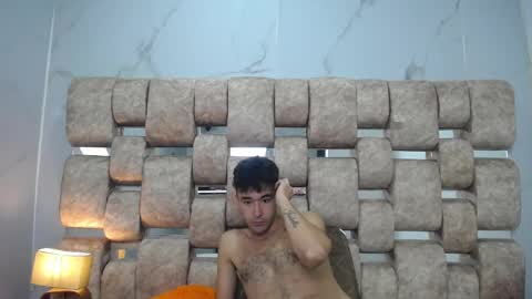 Kaht y Aiden online show from 04-15-26, 07:58