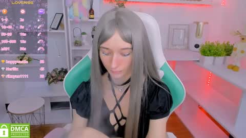 Snapshot of katia_kim chatting on 02-05-25, 09:36 Katia online show from 02-05-25, 09:36