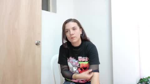Snapshot of katia_rose23 chatting on 05-26-26, 07:21 . . KATIA . . online show from 05-26-26, 07:21