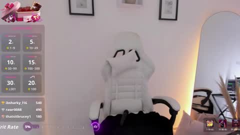 Snapshot of katia_sex25 chatting on 12-22-25, 10:18 Katia online show from 12-22-25, 10:18