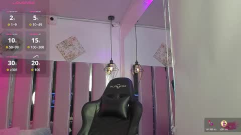 Snapshot of katia_ws chatting on 10-20-25, 12:16 KATIA online show from 10-20-25, 12:16