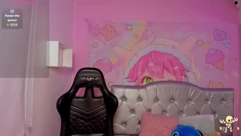 Snapshot of katia_ws chatting on 10-29-25, 01:02 KATIA online show from 10-29-25, 01:02