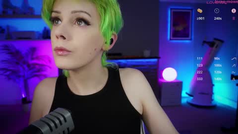 Katie online show from 10-20-25, 07:47