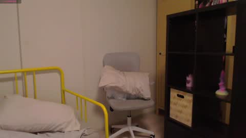 Snapshot of katie_deville chatting on 12-02-24, 06:52 Katie Deville online show from 12-02-24, 06:52