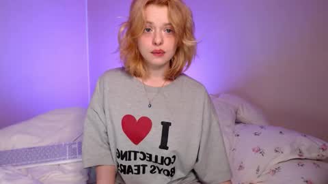 Snapshot of katie_deville chatting on 10-09-25, 05:22 Katie Deville online show from 10-09-25, 05:22