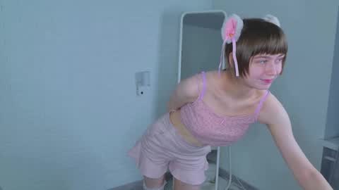 Snapshot of katie_ktk chatting on 10-04-25, 01:53 Katie online show from 10-04-25, 01:53