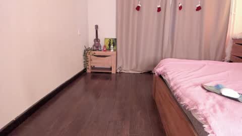 Kate online show from 12-30-24, 11:26