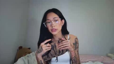 katiecai online show from 04-06-26, 10:54