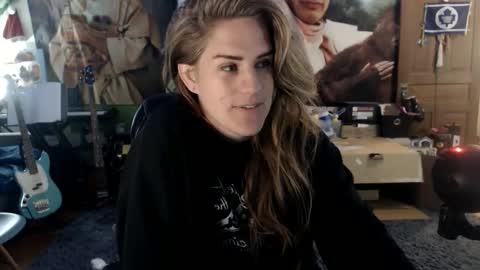 Snapshot of katiecutie_5 chatting on 10-16-25, 05:41 Katie online show from 10-16-25, 05:41