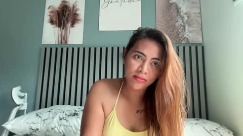 katiefrox  online show from 11-04-25, 01:05