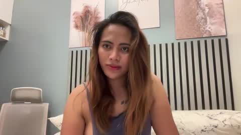katiefrox  online show from 11-12-25, 09:53
