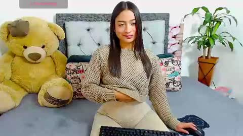 Follow Instagram katikloving online show from 06-27-26, 04:39
