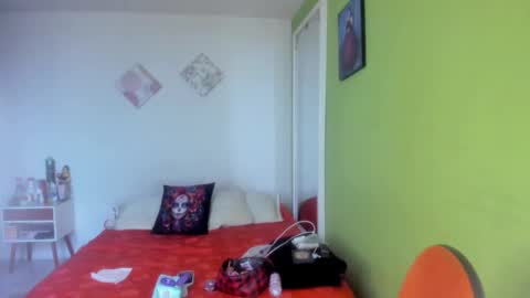 Snapshot of katira333 chatting on 12-21-25, 11:28 katira333 online show from 12-21-25, 11:28