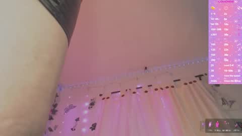 Johanna  online show from 11-13-25, 04:55