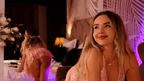 Snapshot of katjolie chatting on 10-09-25, 08:29 KatJolie online show from 10-09-25, 08:29