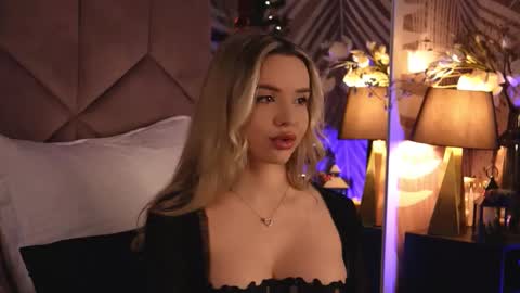 KatJolie online show from 12-14-25, 08:46