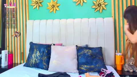 K A T L Y N  online show from 03-01-25, 06:32