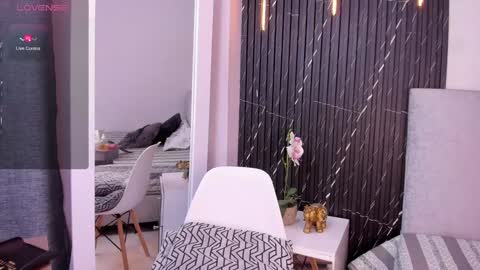 Snapshot of katrina_kaif_x chatting on 01-15-25, 07:01 Keyla online show from 01-15-25, 07:01