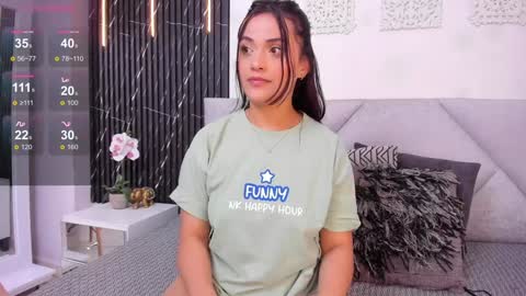 Snapshot of katrina_kaif_x chatting on 01-25-25, 07:18 Keyla online show from 01-25-25, 07:18