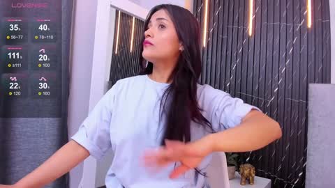 Snapshot of katrina_kaif_x chatting on 01-27-25, 07:03 Keyla online show from 01-27-25, 07:03