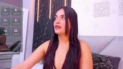 Snapshot of katrina_kaif_x chatting on 02-04-25, 07:22 Keyla online show from 02-04-25, 07:22