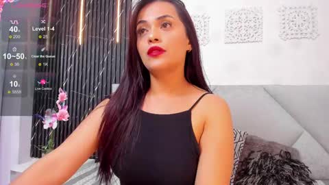 Snapshot of katrina_kaif_x chatting on 02-19-25, 08:31 Keyla online show from 02-19-25, 08:31