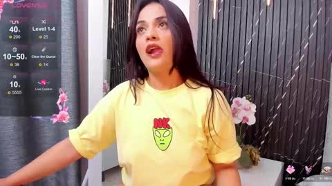 Snapshot of katrina_kaif_x chatting on 02-20-25, 07:30 Keyla online show from 02-20-25, 07:30