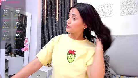 Snapshot of katrina_kaif_x chatting on 03-01-25, 07:04 Keyla online show from 03-01-25, 07:04