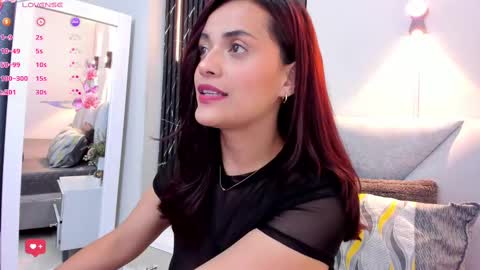 Snapshot of katrina_kaif_x chatting on 09-16-25, 06:31 Keyla online show from 09-16-25, 06:31