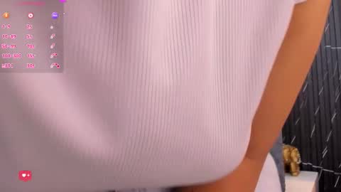 Snapshot of katrina_kaif_x chatting on 10-06-25, 07:11 Keyla online show from 10-06-25, 07:11