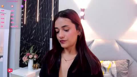 Snapshot of katrina_kaif_x chatting on 10-13-25, 07:14 Keyla online show from 10-13-25, 07:14