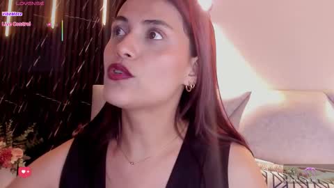 Snapshot of katrina_kaif_x chatting on 10-18-25, 07:25 Keyla online show from 10-18-25, 07:25