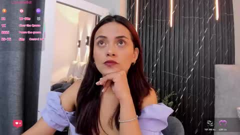 Snapshot of katrina_kaif_x chatting on 10-20-25, 07:36 Keyla online show from 10-20-25, 07:36