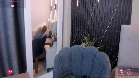 Snapshot of katrina_kaif_x chatting on 11-29-25, 07:17 Keyla online show from 11-29-25, 07:17