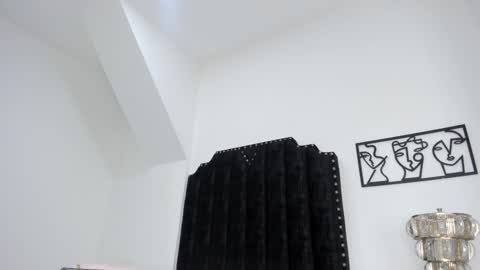 Snapshot of katrina_moore chatting on 01-07-25, 02:41 katrina moore online show from 01-07-25, 02:41