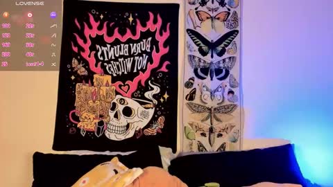 Snapshot of katrinaa_ricci chatting on 11-14-25, 05:28 Katrina Ricci online show from 11-14-25, 05:28